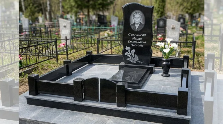 Памятник с гравировкой калл — выполненная работа «Савельева» в Южно-Сахалинске