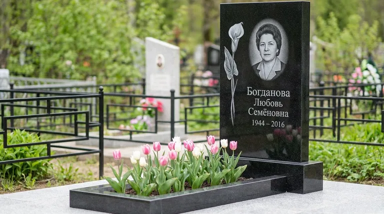 Памятник с гравировкой калл — выполненная работа «Богданова» в Южно-Сахалинске