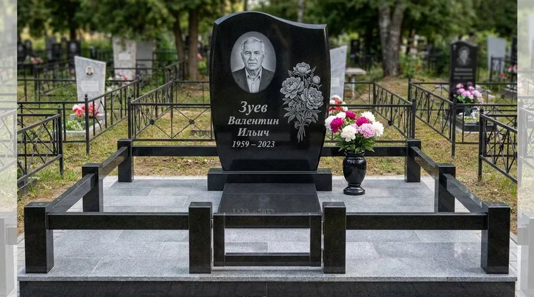 Памятник с гравировкой пионов — выполненная работа «Зуев» в Южно-Сахалинске