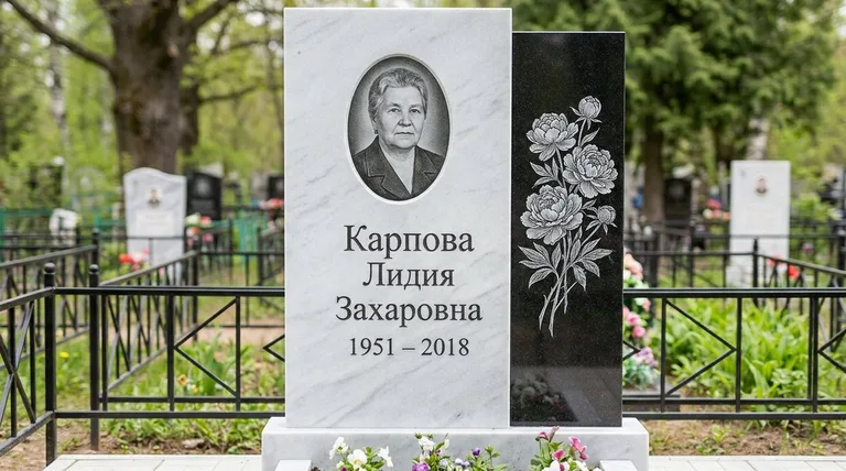 Памятник с гравировкой пионов — выполненная работа «Карпова» в Южно-Сахалинске