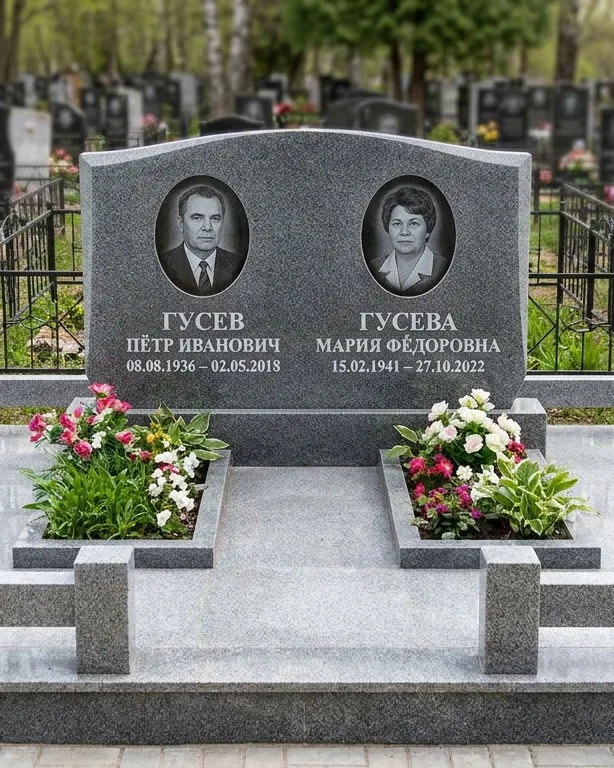 Памятник под ключ из белого мрамора в Южно-Сахалинске