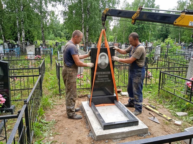 Установка памятника в Южно-Сахалинске — пример 3